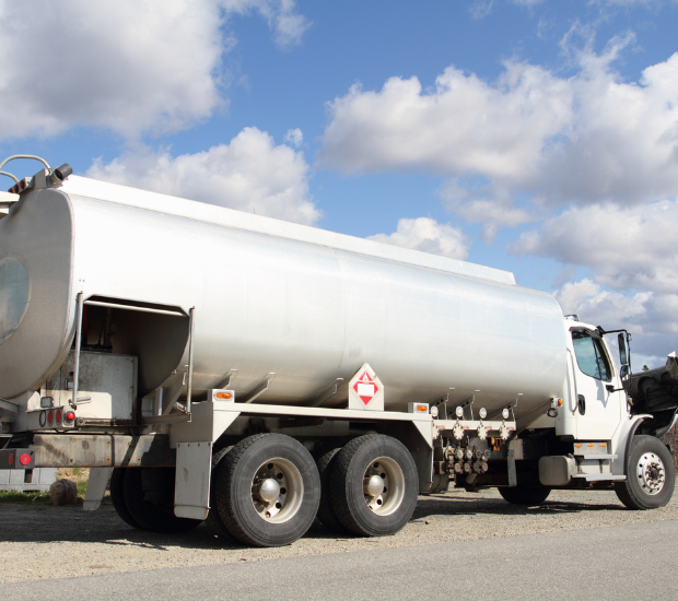 Can Using Fuel Cards and Factoring Together Maximize Your Profits?